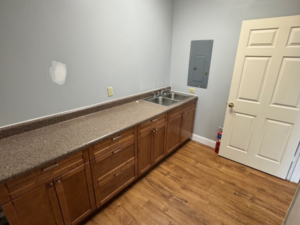 Listing Image #3 - Office for lease at 1550 N MAIN STREET, HIGH POINT NC 27262