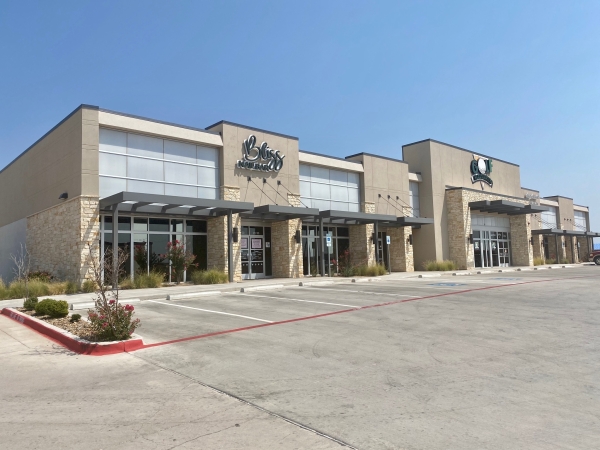 Listing Image #1 - Retail for lease at 10609 Slide Road #400, Lubbock TX 79424