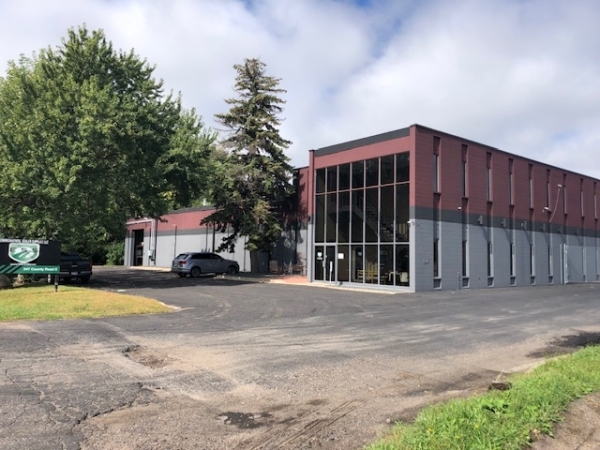 Listing Image #1 - Multi-Use for lease at 547 County Rd E West, Shoreview MN 55126