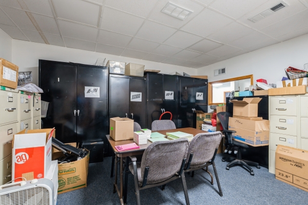 Listing Image #3 - Office for lease at 3900 W 95th St. Unit 9, Evergreen Park IL 60805