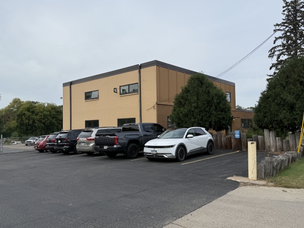 Listing Image #3 - Office for lease at 2238 Edgewood Ave S, St Louis Park MN 55426
