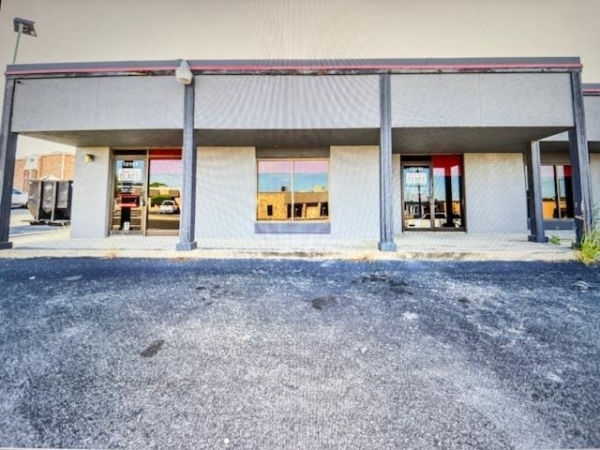 Listing Image #1 - Industrial for lease at 12153 Valliant St, San Antonio TX 78216