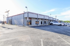 Listing Image #3 - Industrial for lease at 12153 Valliant St, San Antonio TX 78216