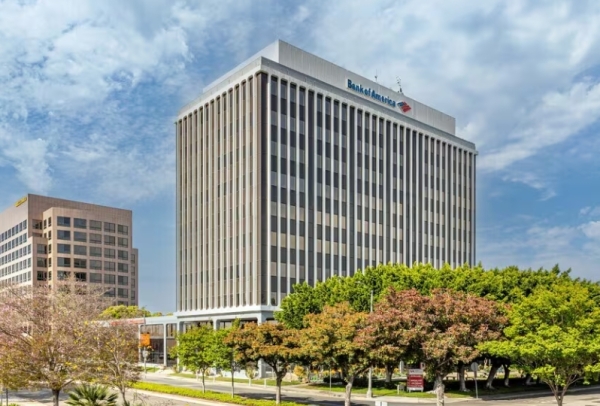 Listing Image #1 - Office for lease at 300 S Harbor Blvd, Anaheim CA 92805