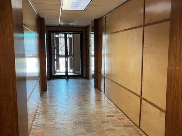 Listing Image #3 - Office for lease at 204 W University Avenue , 8B, Gainesville FL 32601