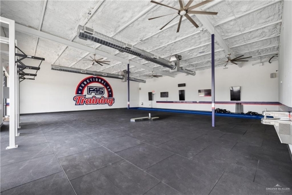 Listing Image #3 - Office for lease at 2308 E 1st Street #3, Mission TX 78572