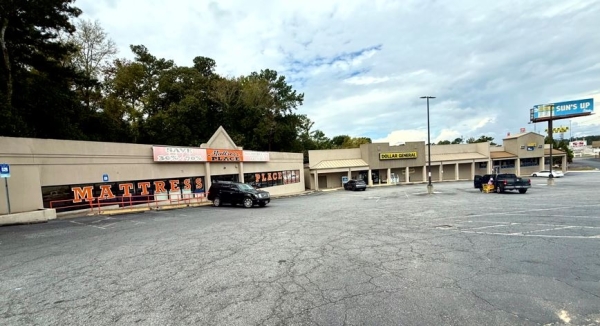 Listing Image #2 - Retail for lease at 884 Pierce Avenue, Macon GA 31204 Listing Image #2 - Retail for lease at 884 Pierce Avenue, Macon GA 31204