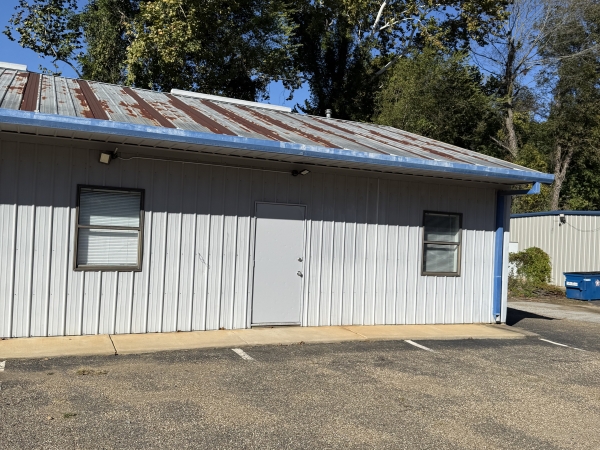 Listing Image #2 - Others for lease at 605 Avenue B, Longview TX 75604 Listing Image #2 - Others for lease at 605 Avenue B, Longview TX 75604