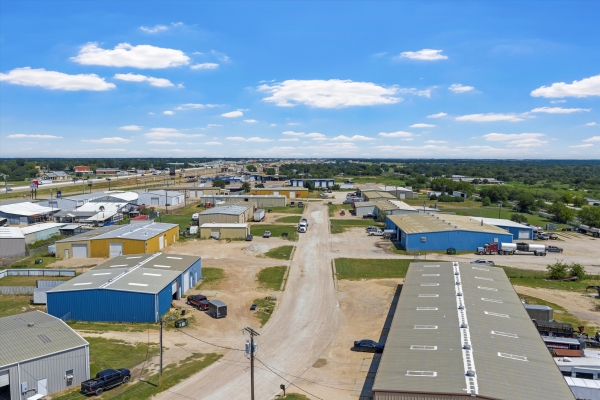 Listing Image #2 - Industrial for lease at 287 S McLennan Loop, Elm Mott TX 76640