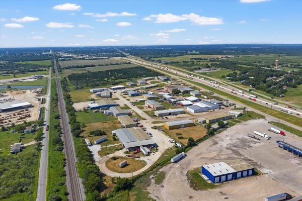 Listing Image #3 - Industrial for lease at 287 S McLennan Loop, Elm Mott TX 76640