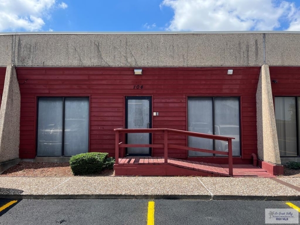 Listing Image #1 - Office for lease at 302 Kings Hwy Unit 104, Brownsville TX 78521 Listing Image #1 - Office for lease at 302 Kings Hwy Unit 104, Brownsville TX 78521