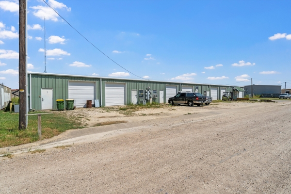 Listing Image #1 - Industrial for lease at 169 S McLennan Loop, Suite G, Elm Mott TX 76640