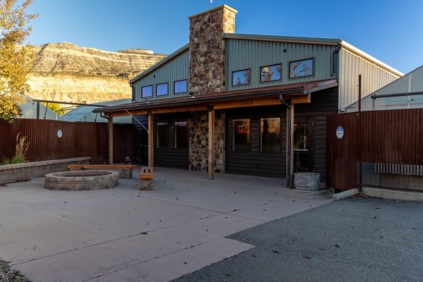 Listing Image #1 - Others for lease at 1043 N River Road, Palisade CO 81526