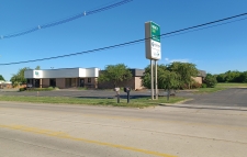 Office property for lease in Clinton, IA