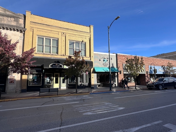 Listing Image #3 - Retail for lease at 207 E Front St, Traverse City MI 49684
