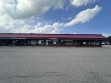 Retail property for lease in Lake Zurich, IL