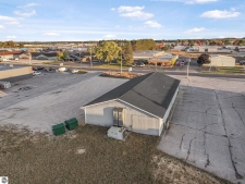 Listing Image #3 - Retail for lease at 252 Bell Avenue, Cadillac MI 49601