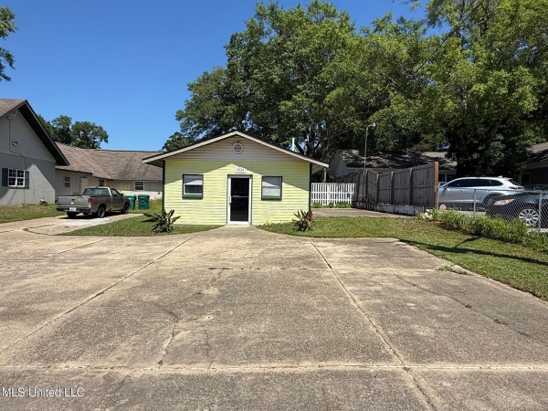 Listing Image #1 - Retail for lease at 2624 17th Avenue, Gulfport MS 39501