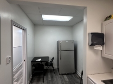 Listing Image #3 - Retail for lease at 1415 N Ashland Avenue 7, Chicago IL 60622