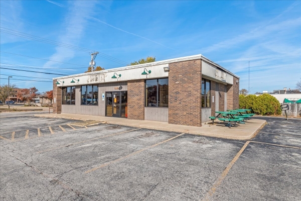 Listing Image #1 - Retail for lease at 425 S Grand Ave E, Springfield IL 62703