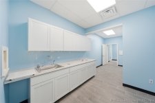 Listing Image #2 - Retail for lease at 1071N Birch St, Broken Arrow OK 74012