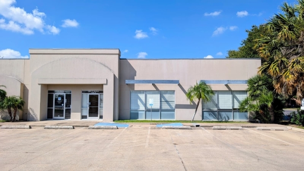 Listing Image #1 - Office for lease at 1610 E Harrison Avenue #B, Harlingen TX 78550 Listing Image #1 - Office for lease at 1610 E Harrison Avenue #B, Harlingen TX 78550