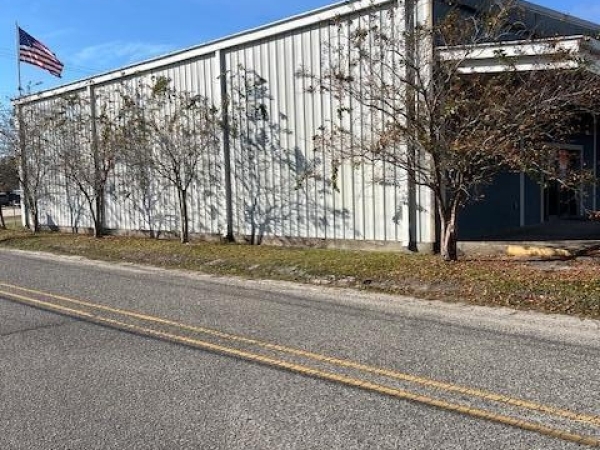 Listing Image #2 - Office for lease at 1826 Denny Avenue, Pascagoula MS 39567