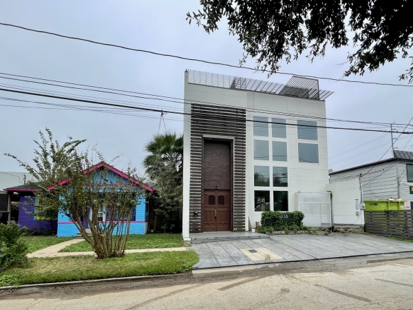 Listing Image #3 - Office for lease at 3335 W Lamar, Houston TX 77019 Listing Image #3 - Office for lease at 3335 W Lamar, Houston TX 77019