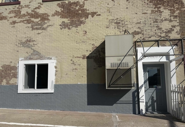 Listing Image #1 - Others for lease at 104 W Michigan Street Office #1, Lagrange IN 46761 Listing Image #1 - Others for lease at 104 W Michigan Street Office #1, Lagrange IN 46761