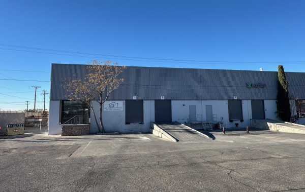 Listing Image #1 - Industrial for lease at 901 Tony Lama, El Paso TX 79915 Listing Image #1 - Industrial for lease at 901 Tony Lama, El Paso TX 79915