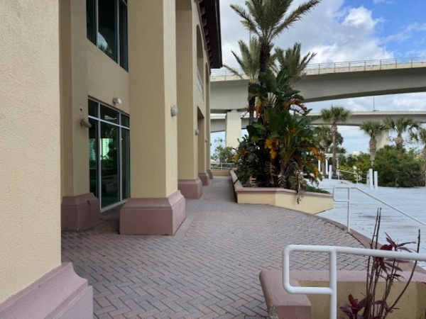 Listing Image #2 - Retail for lease at 861 Ballough Road, Daytona Beach FL 32114