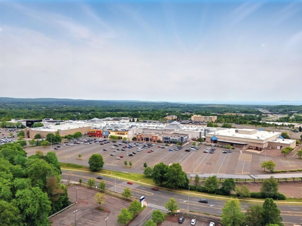 Listing Image #1 - Retail for lease at 194 Buckland Hills Dr, Manchester CT 06042
