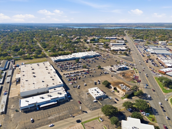 Listing Image #2 - Retail for lease at 1200 Richland Dr, Waco TX 76710