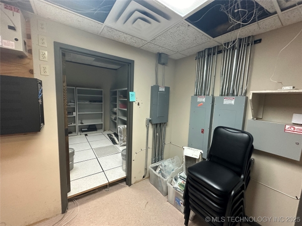 Listing Image #2 - Office for lease at 7100 N Classen, Oklahoma City OK 73116