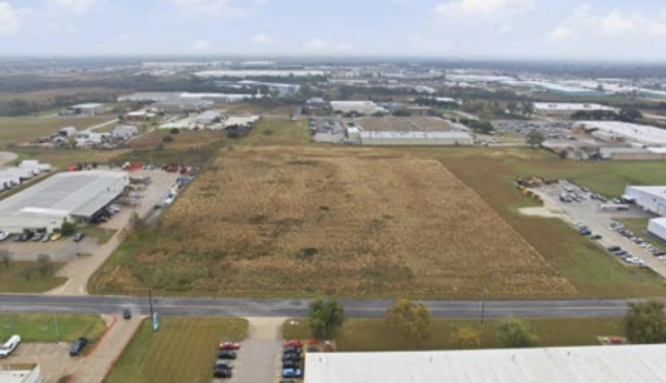 Listing Image #2 - Industrial for lease at 3301 Lucius McCelvey Dr, Temple TX 76504