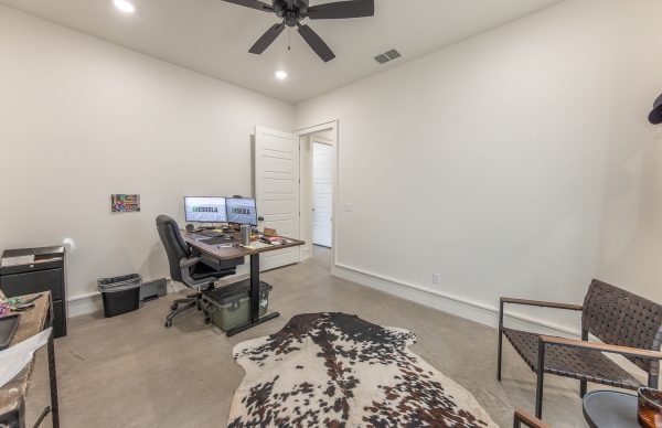 Listing Image #3 - Industrial for lease at 9006 County Road 6820, Lubbock TX 79407