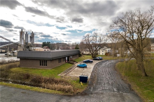 Listing Image #3 - Others for lease at 11 Furnace St, Oriskany NY 13424