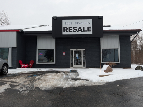 Listing Image #1 - Retail for lease at 5700 US-31 North, Williamsburg MI 49690 Listing Image #1 - Retail for lease at 5700 US-31 North, Williamsburg MI 49690