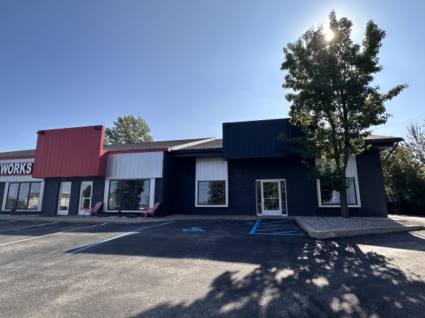 Listing Image #3 - Retail for lease at 5700 US-31 North, Williamsburg MI 49690 Listing Image #3 - Retail for lease at 5700 US-31 North, Williamsburg MI 49690