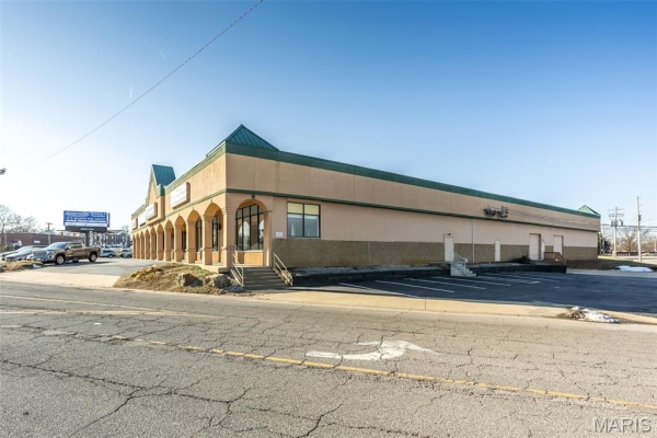 Listing Image #3 - Retail for lease at 96 Northport Drive, Alton IL 62002