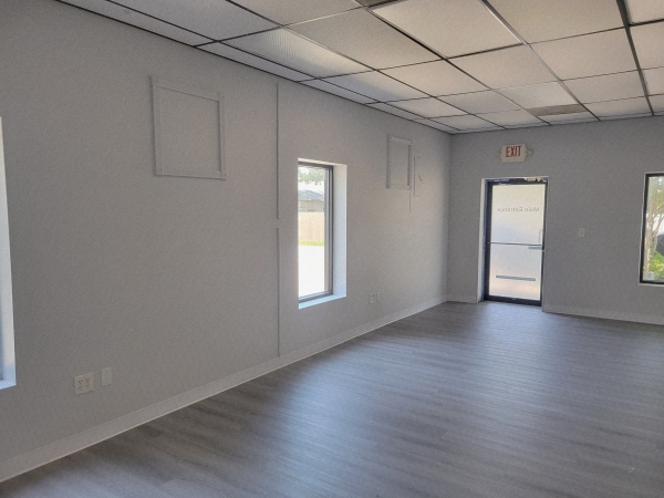 Listing Image #6 - Office for lease at 124 Loftin St #100, Cedar Hill TX 75104