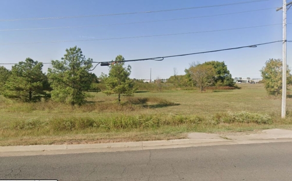 Listing Image #2 - Land for lease at 4597 US-62, Tahlequah OK 74464