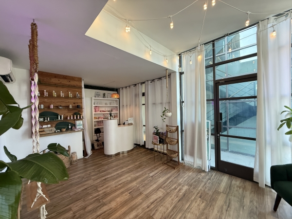 Listing Image #2 - Retail for lease at 2218 Main Street Suite 100, Santa Monica CA 90405