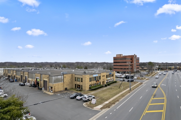 Listing Image #2 - Industrial for lease at 4215 Walney Rd A1 +B1, Chantilly VA 20151