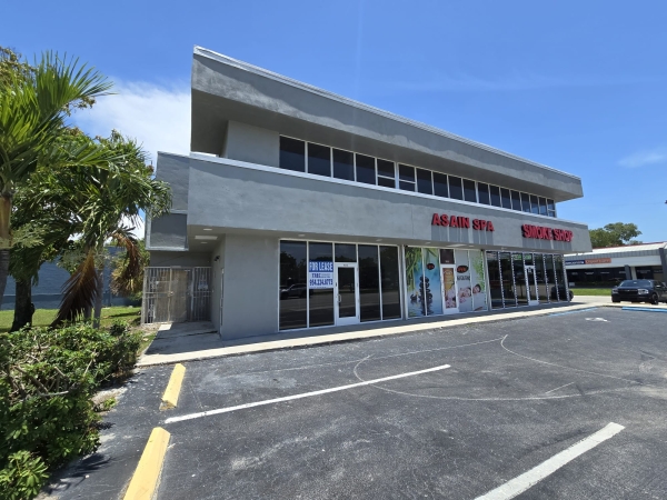 Listing Image #4 - Retail for lease at 1041 W Commercial Blvd, #101, Fort Lauderdale FL 33309