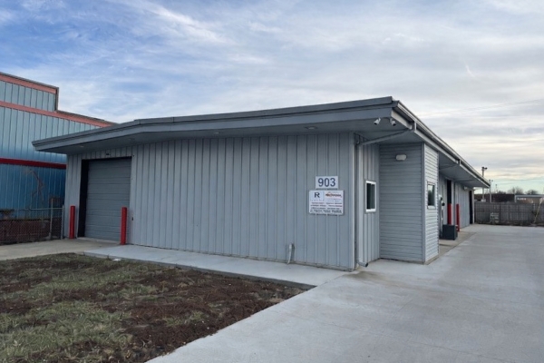 Listing Image #1 - Industrial for lease at 903 Francis Dr, Champaign IL 91821