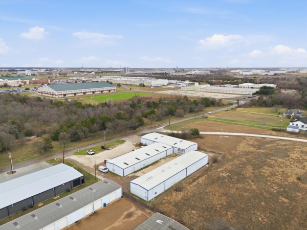Listing Image #3 - Industrial for lease at 808 - 816 Panther Way, Hewitt TX 76712 Listing Image #3 - Industrial for lease at 808 - 816 Panther Way, Hewitt TX 76712