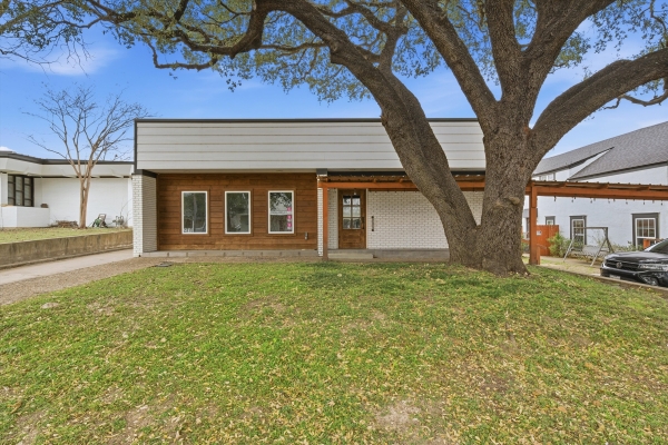 Listing Image #1 - Office for lease at 2313 Washington Ave, Waco TX 76701