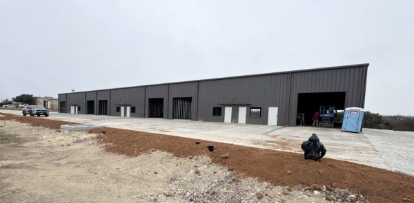 Listing Image #1 - Industrial for lease at 109 - 117 Ava Dr, Hewitt TX 76643