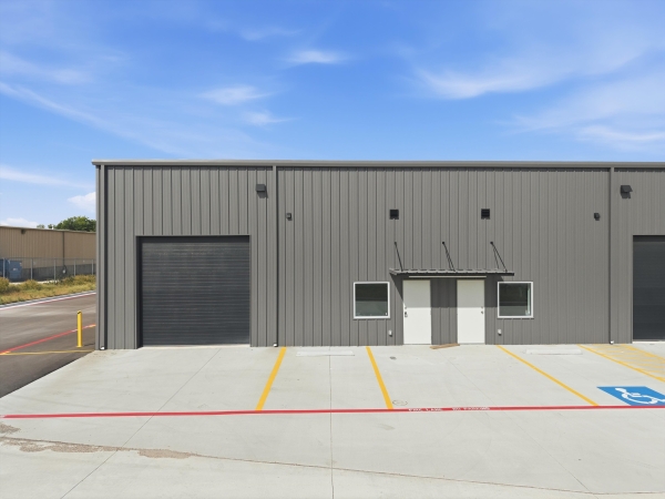 Listing Image #3 - Industrial for lease at 109 - 117 Ava Dr, Hewitt TX 76643 Listing Image #3 - Industrial for lease at 109 - 117 Ava Dr, Hewitt TX 76643